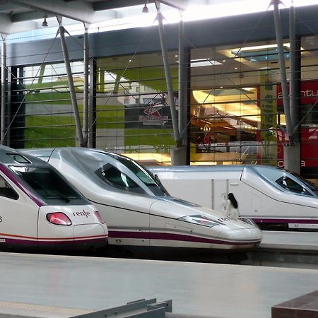 Fantastico Apartamento Junto A La Estacion Málaga Buitenkant foto