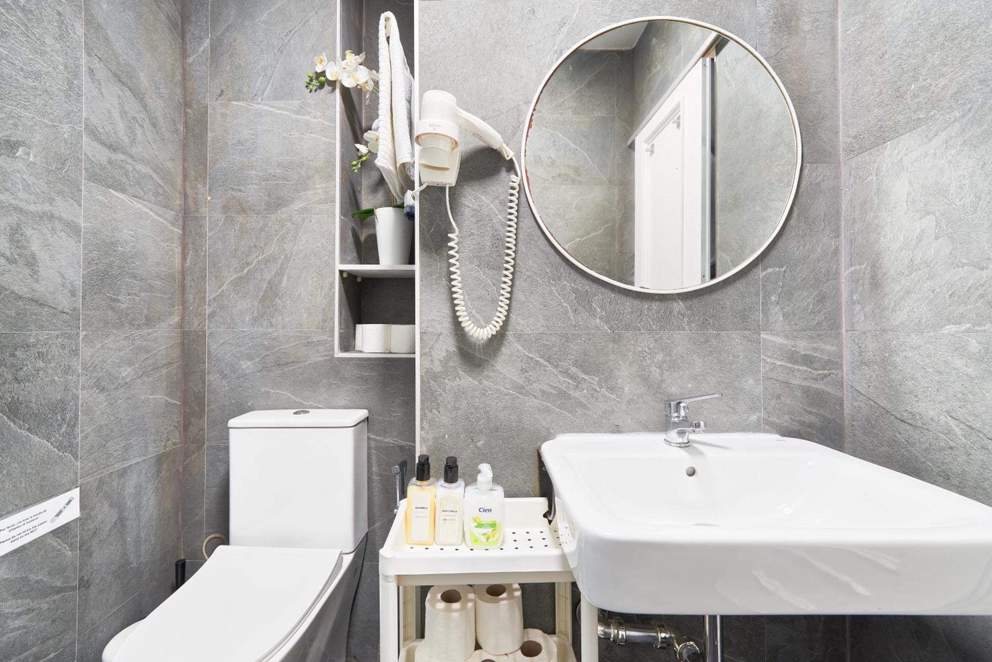 Fantastico Apartamento Junto A La Estacion Málaga Buitenkant foto