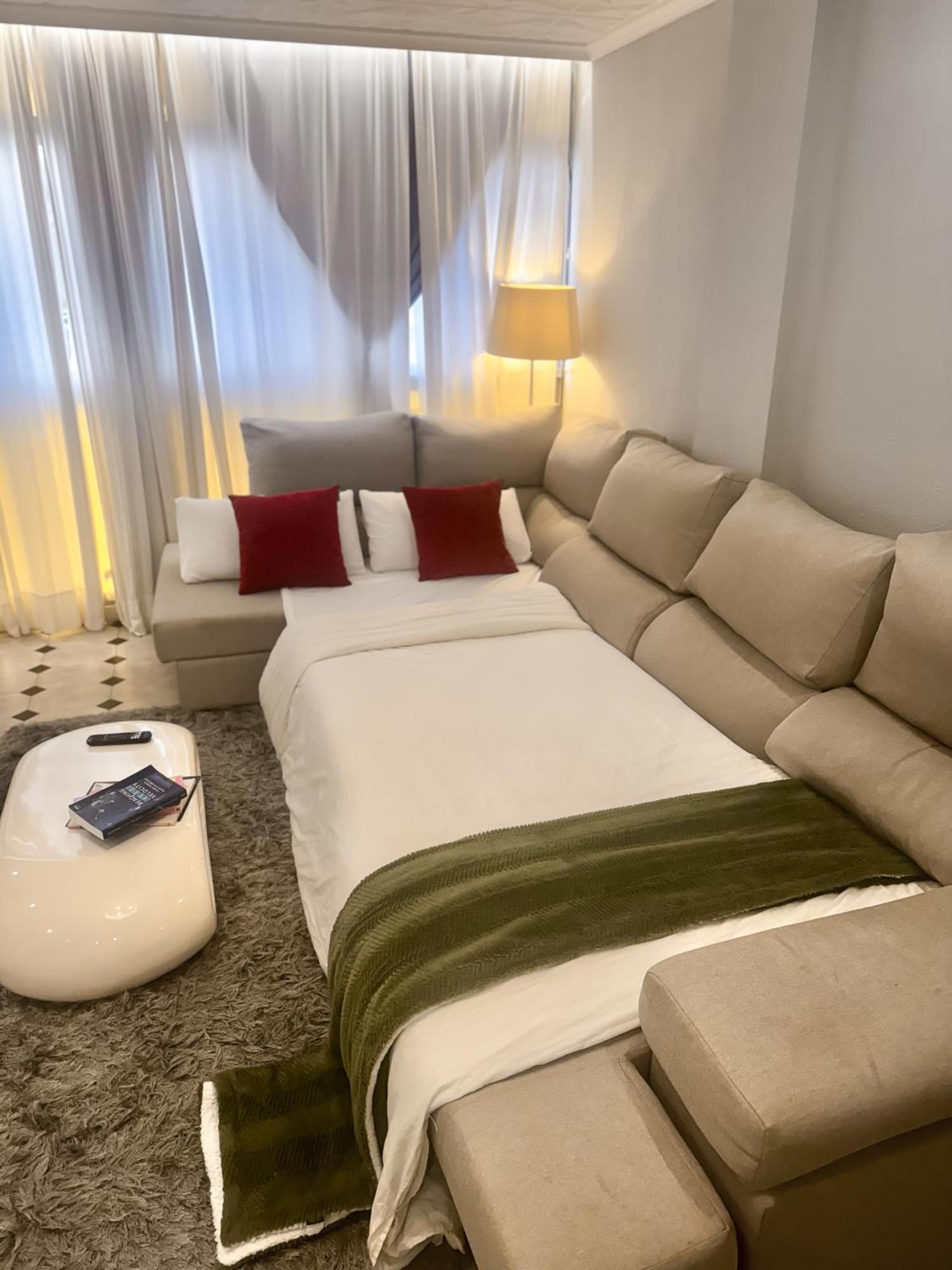 Fantastico Apartamento Junto A La Estacion Málaga Buitenkant foto